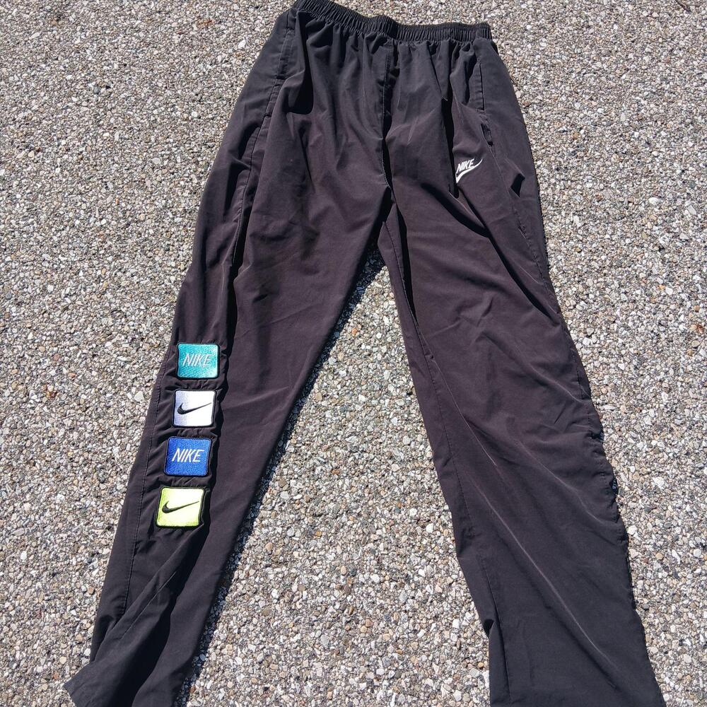 Nike Track Pants Mens XL Black Lightweight Logo Patch Elastic Waist Pockets